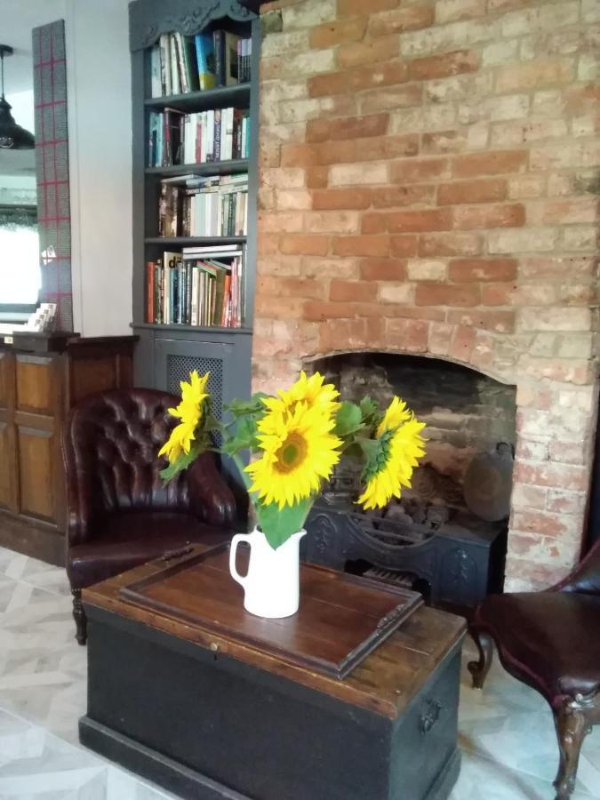 Holly Tree B&B Bromyard Ngoại thất bức ảnh